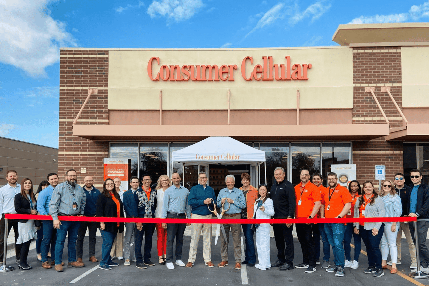 Consumer Cellular company group photo