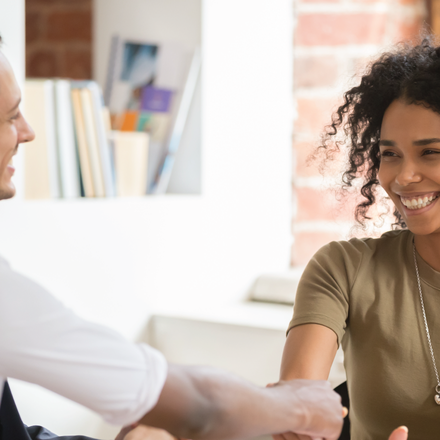 17 powerful employee onboarding survey questions to use